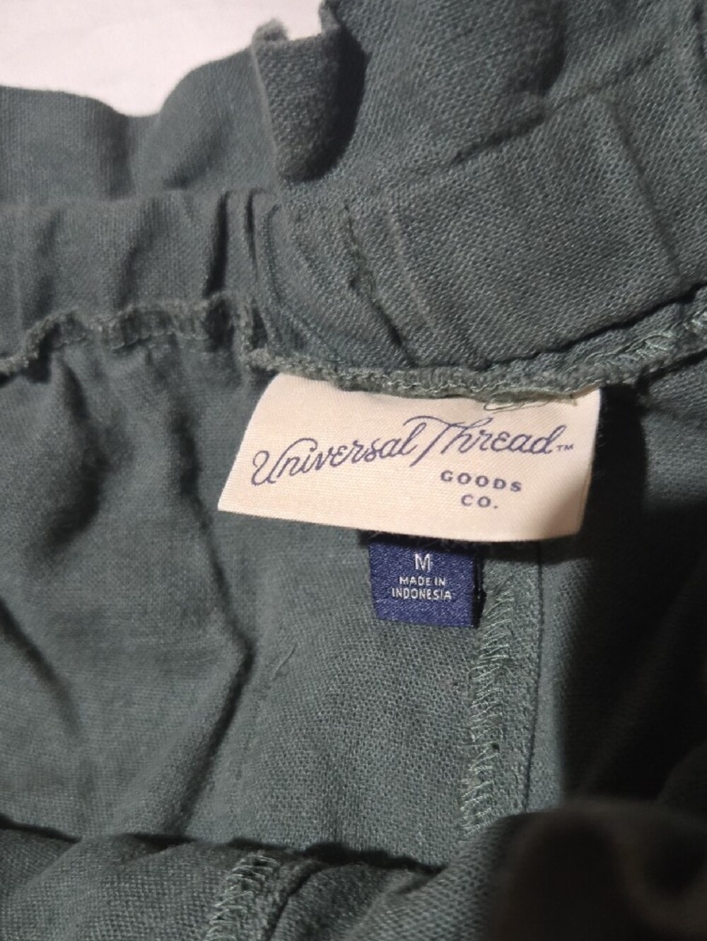 Universal Threads Green Elastic Waist Drawstring Shorts - Picture 3 of 5
